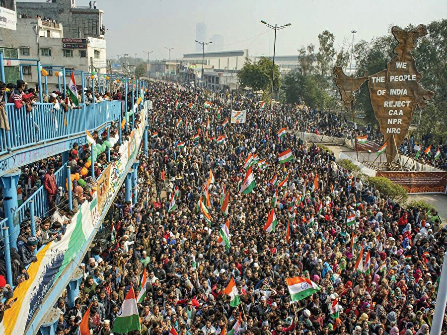 Protestolar Maharaştra, Batı Bengal, Telangana, Kerala, Tamil Nadu, Pencap, Rajasthan ve Madya Pradeş eyaletlerine de sıçradı.