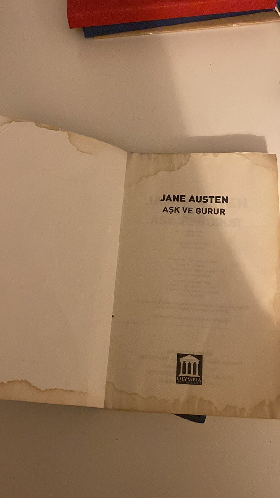 Gururu kırılmış mıdır?​