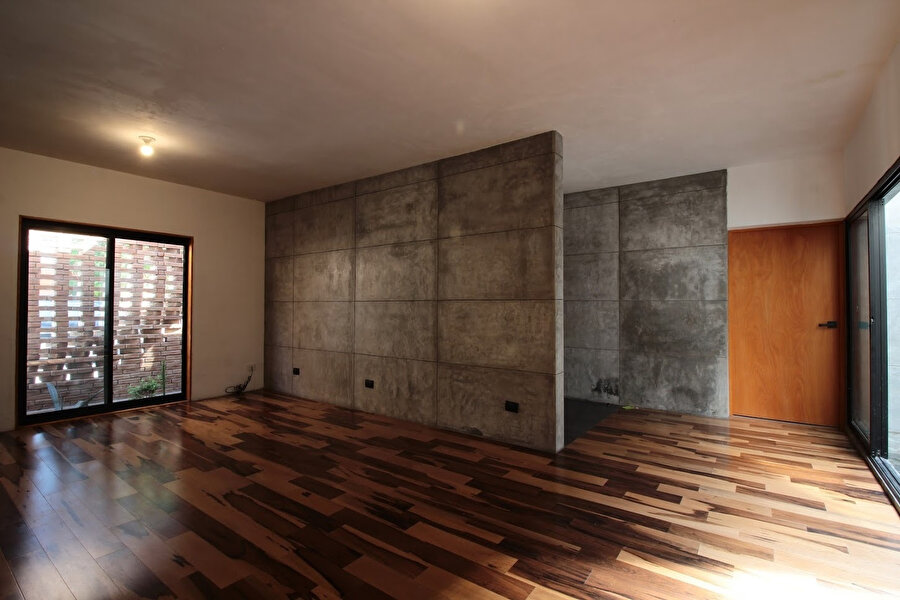 Işık alan ferah iç mekân.