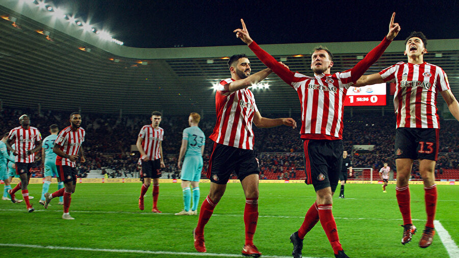 Sunderland 'Til I Die, bir spor belgeseli dizisidir. 