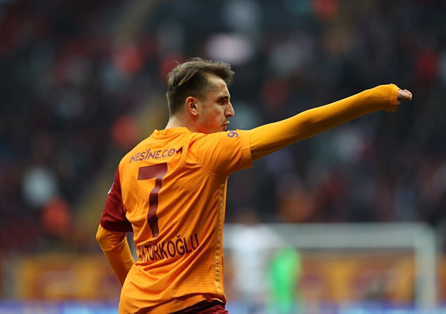 Kerem Aktürkoğlu'nun hayat hikâyesi Fransız basınında