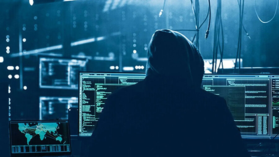 Rus hacker hakkında bilgi verene 10 milyon dolar ödül  verilecek 