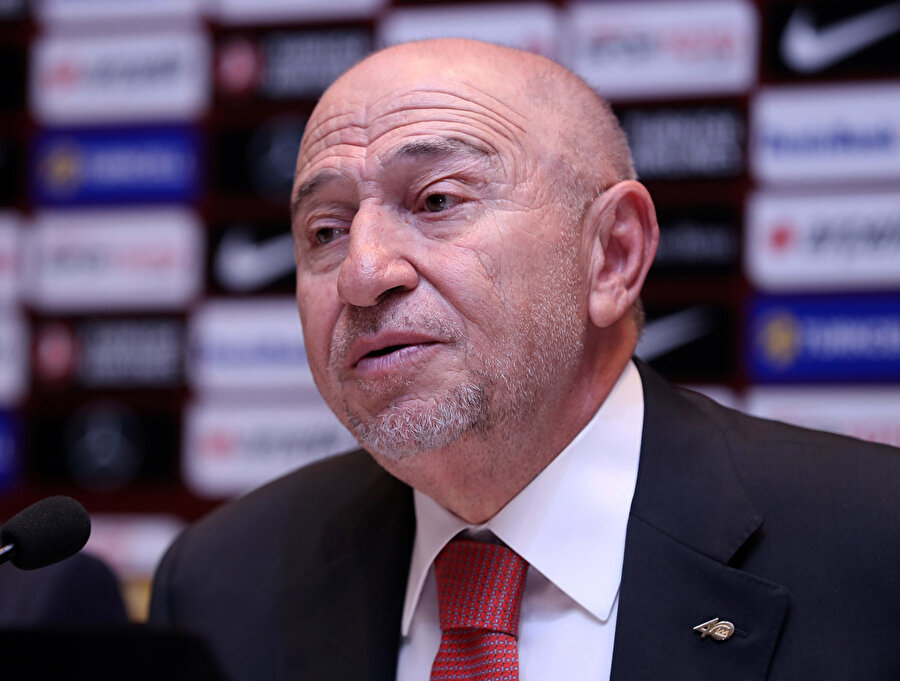 Nihat Özdemir istifa etti