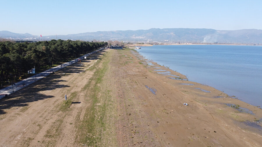 İznik Gölü'nün su seviyesinde 14 santim düşüş