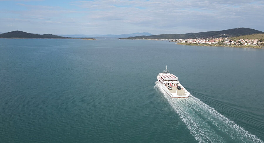 Ayvalık-Midilli feribot seferleri 25 ay sonra yeniden başladı