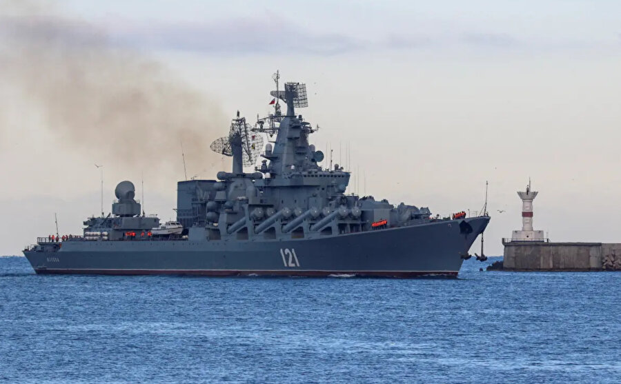 Karadeniz Filosu'nun amiral gemisi Moskva