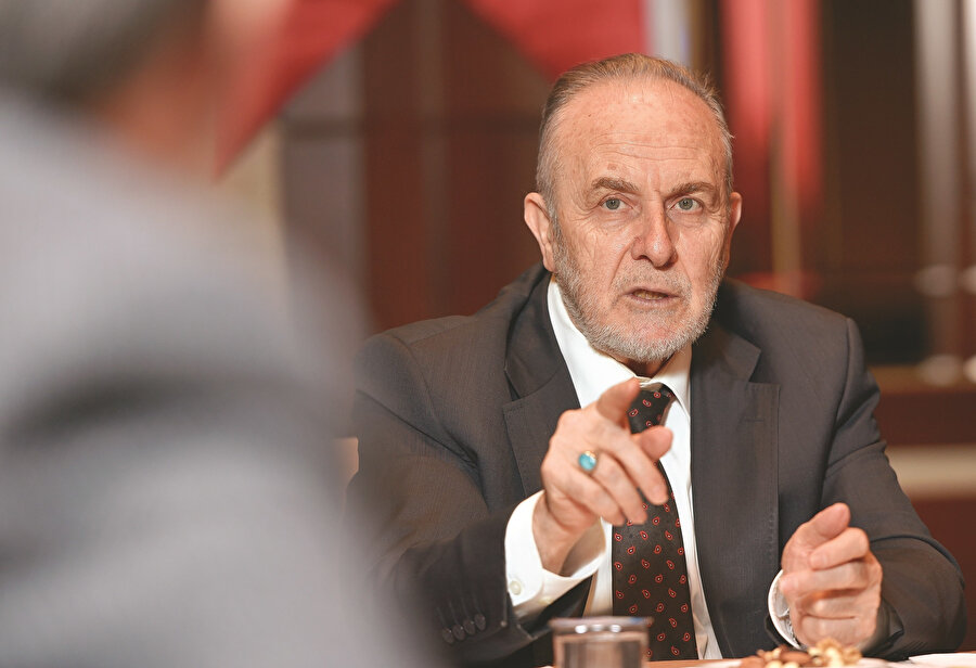 Prof. Dr. Ahmet Turan Arslan.
