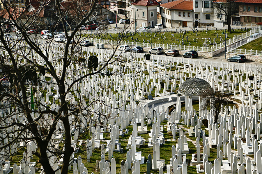 Kovaçi Şehitliği.