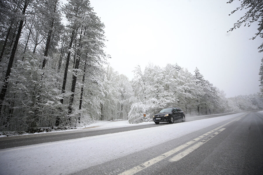 Trakya'nın Nisan karı: Yazı beklerken kış geldi