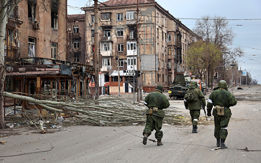 400 kişilik Ukrayna askeri hala direniyor