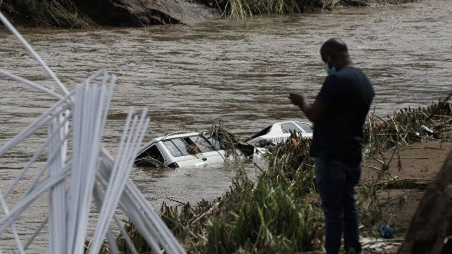 Güney Afrika'da sel