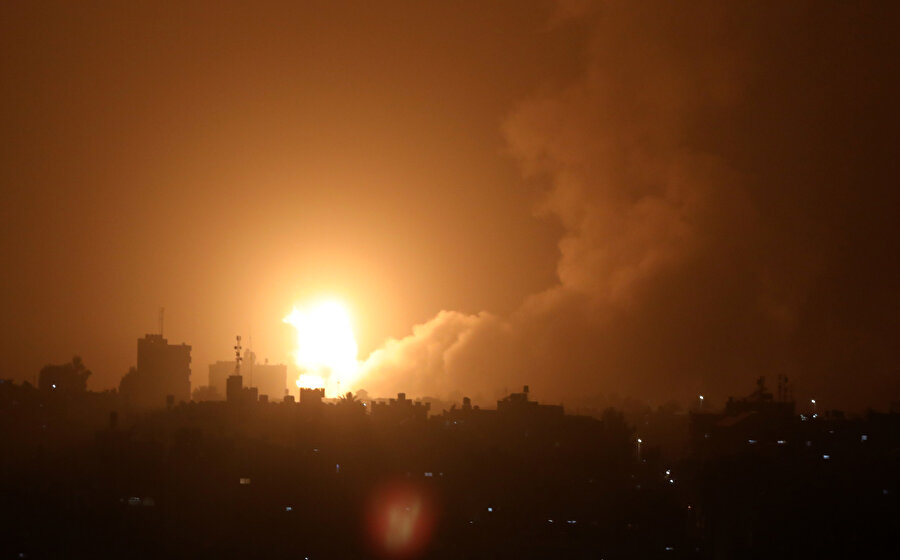 Saldırı, kuşatma altındaki Gazze Şeridi'nden güney İsrail'e ateşlenen bir roketin Pazartesi günü önünün kesilmesinden sonra gerçekleşti.