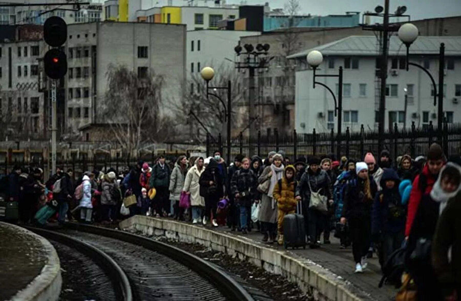 Bir milyondan fazla Ukraynalı evlerine geri döndü