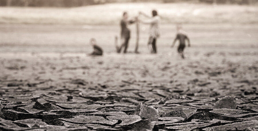 ​İnsanlığın en temel ihtiyacı olan içilebilir suya gelecekte erişim çok daha zor olacak. 