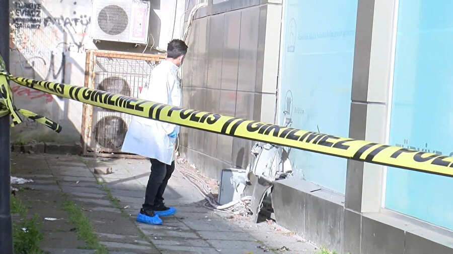 TÜGVA binasının yanında patlama