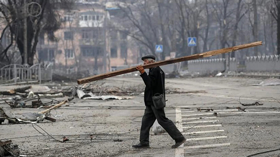 "En az 30 bin Mariupol sakini zorla Rusya'ya götürüldü"