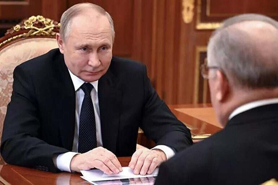 Putin-Şoygu görüşmesinden kareler gündemde