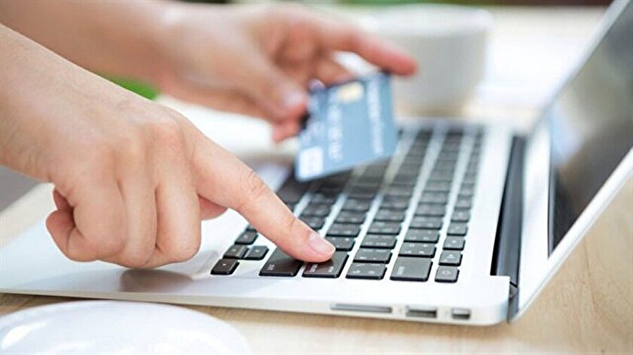 Geçtiğimiz 5-10 yıllık dönemle kıyaslandığında pandemi dönemindeki kısıtlamaların birçok yeni müşteriyi şube dışı kanallar ile tanıştırdığını gösteriyor.