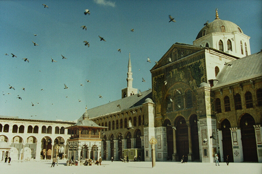 Şam Emevi Camii