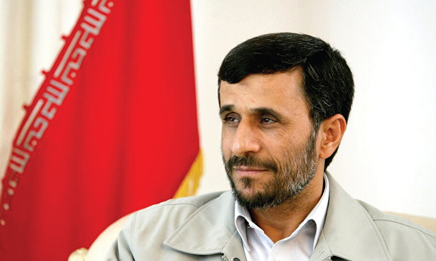 Mahmud Ahmedinejad.