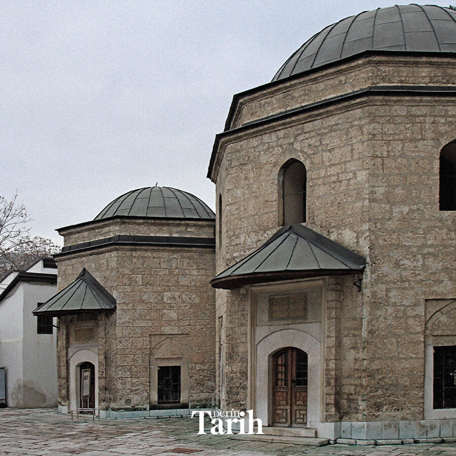 Gazi Hüsrev Bey ve Külliyesi