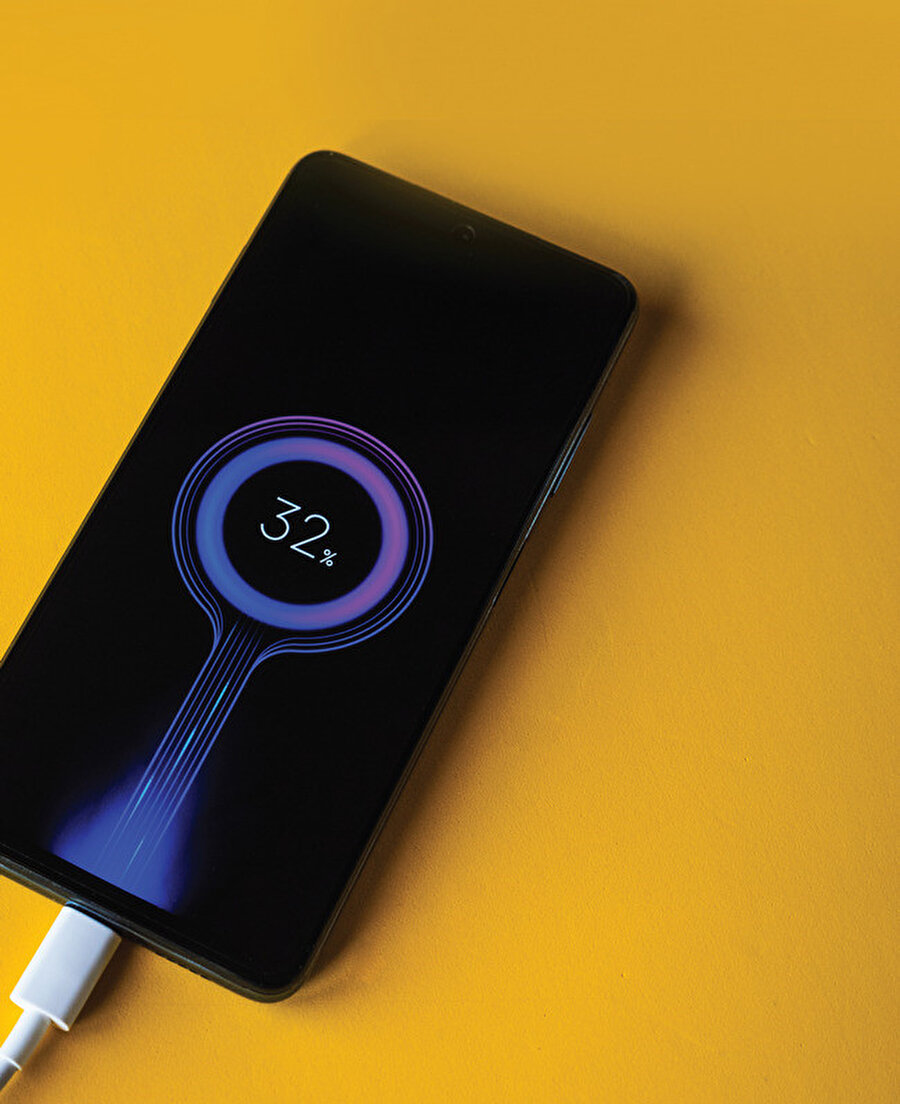 Dünyanın en önemli akıllı telefon şirketlerinden Xioami, Salcomp partnerliğinde 30 milyon dolarlık yatırımla İstanbul Avcılar’da üretime başladı.