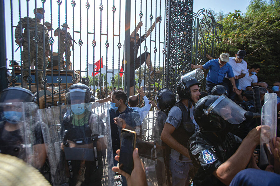 Roma ancak Tunus’ta Kartaca hakimiyetine son verdikten sonra tüm Akdeniz’e egemen bir güç konumuna yükselebilmiştir. 