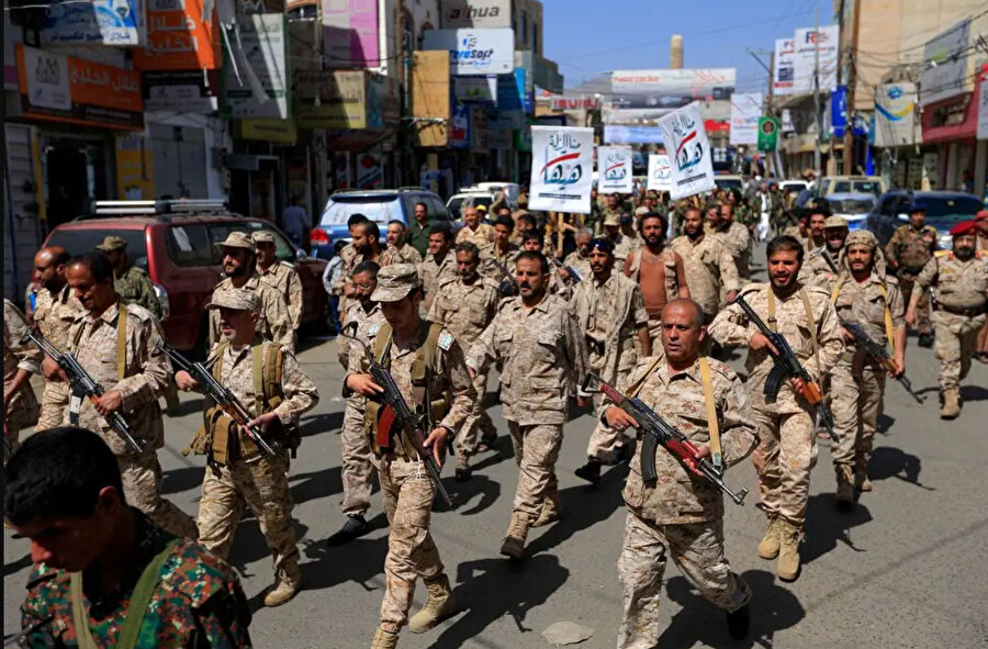 Ramazan Bayramı'nın birinci gününde yaşanan çatışmalar, BM öncülüğünde iki aylık ateşkesin ilan edildiği 2 Nisan'da bu yana taraflar arasında en şiddetli çatışmalar olarak kayıtlara geçti.