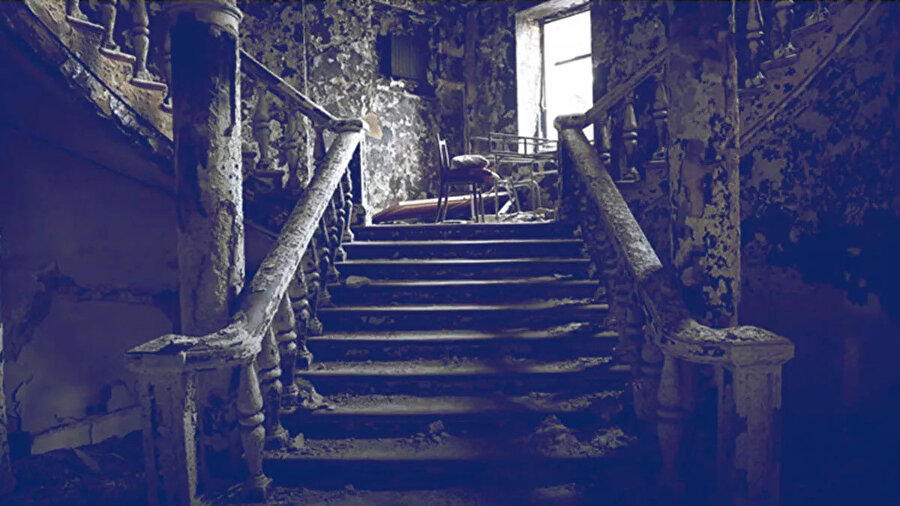 Rusların vurduğu Mariupol tiyatrosunda 600 kişi hayatını kaybetti 