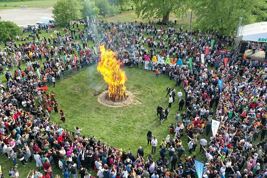 Ateş yandı, Kakava Şenlikleri başladı