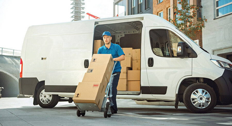 Dünyada minivan taşımacılık sektörel gelirleri(2020): 262 milyar dolar.