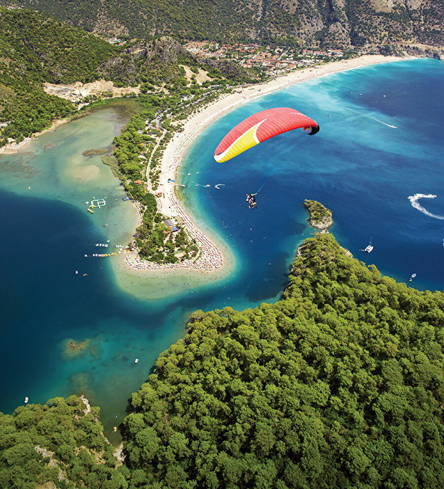 Turizm sektörünün 2022 için öngördüğü hedefler: 30 milyar dolar gelir ve 40 milyon turist.