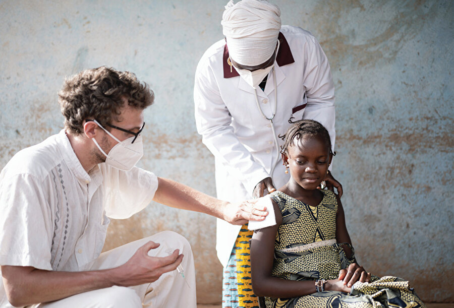 Sadece 2020’de 7 milyondan fazla Afrikalı çocuk, hayati önem taşıyan çocukluk çağı aşı dozlarını kaçırdı.
