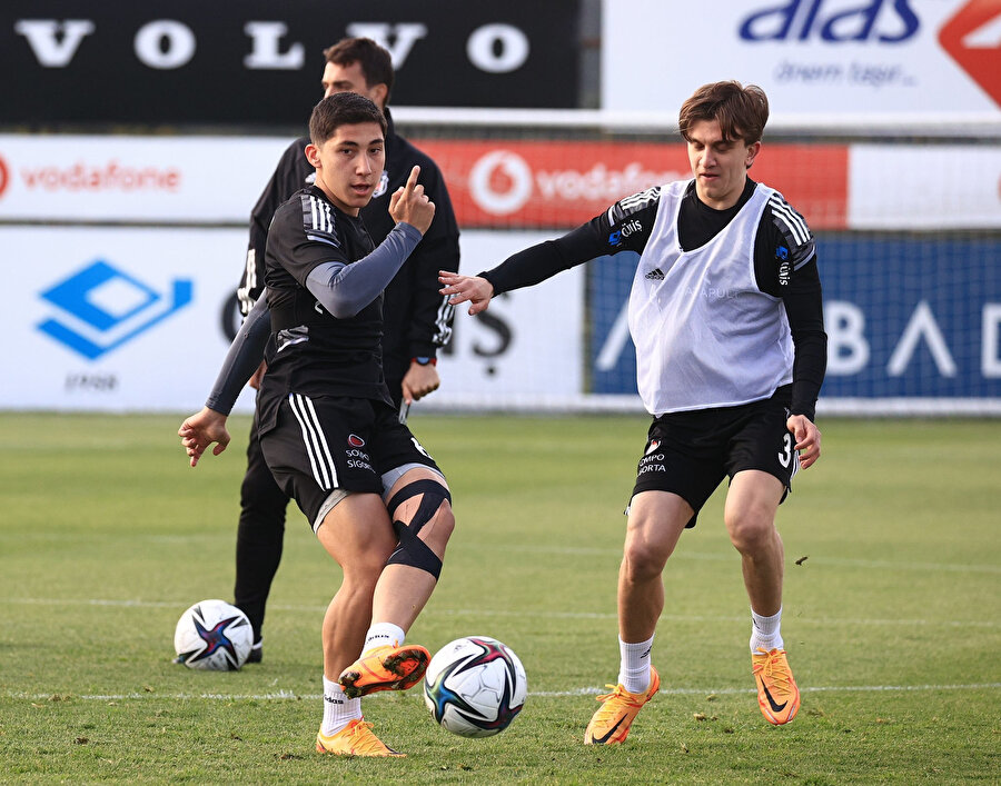 Beşiktaş'ta 7 futbolcu kadroda yer almadı