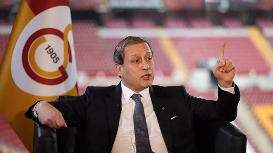 Burak Elmas, aday olmayacağını açıkladı