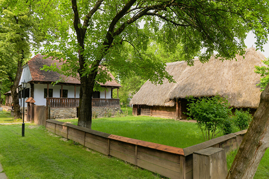  Dimitrie Gusti Ulusal Köy Müzesi.