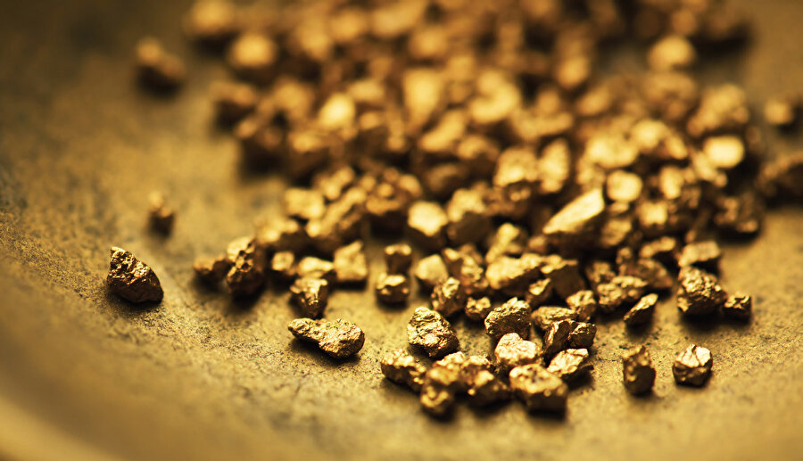 Altının tükeneceği üzerine çalışmalar, önemli yatırımlara rağmen altın madeni keşiflerinin son 30 yılda azalması ile de görünürlük kazanıyor.