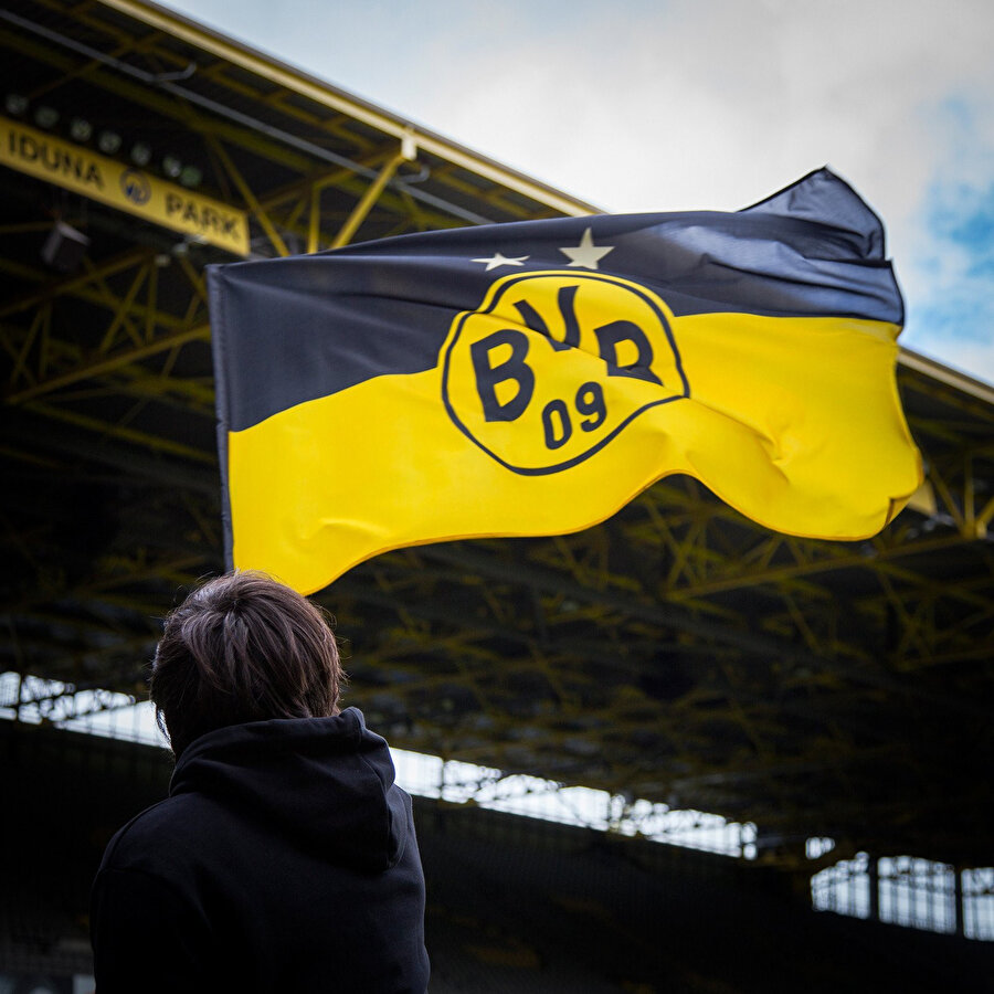 Dortmund'a bir Türk daha