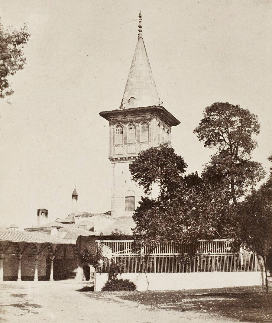 1865 yılında Topkapı Sarayı Adalet Kulesi.