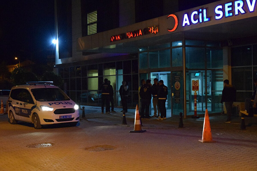 Bıçakladığı arkadaşını hastaneye bırakıp kaçtı