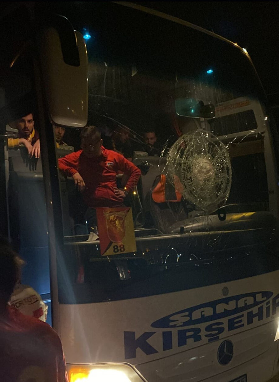 Maç öncesi saldırı