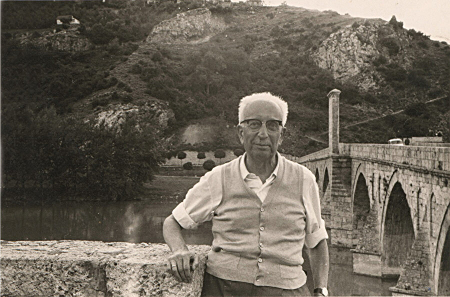 Ekrem Hakkı Ayverdi