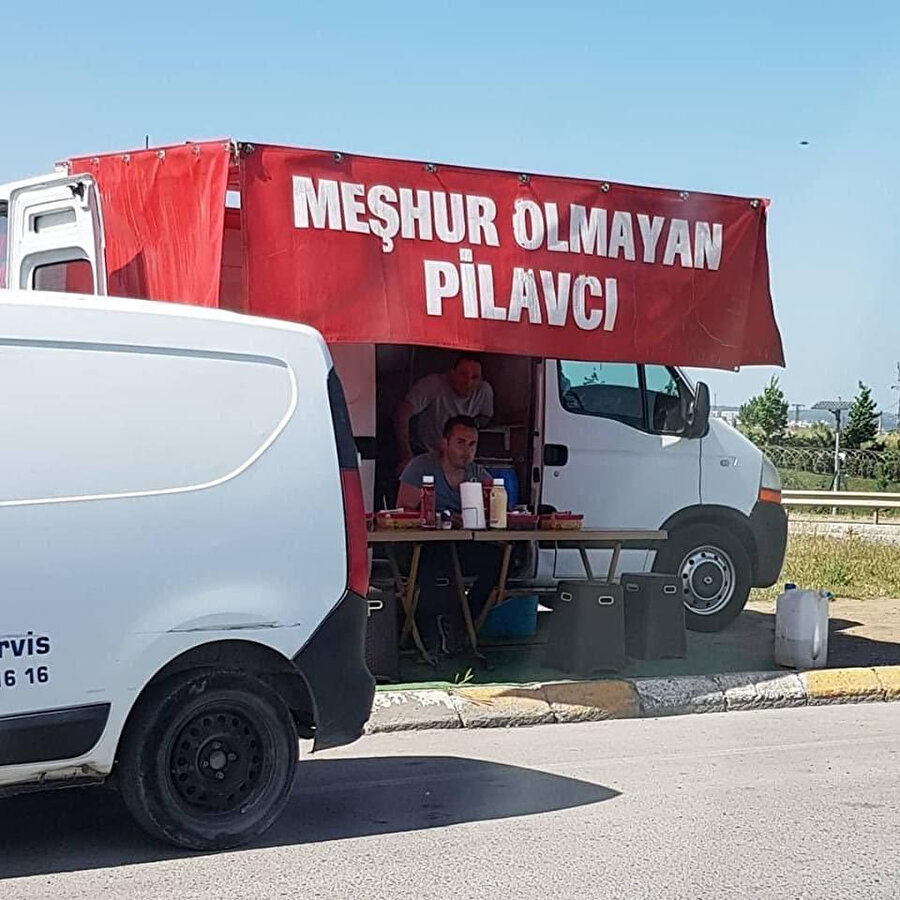 Artık meşhur olan pilavcı