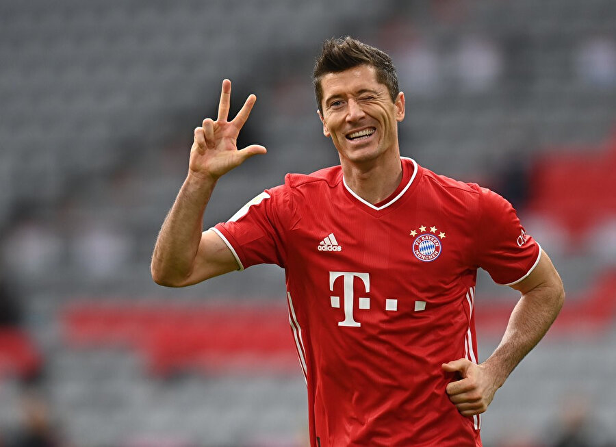 Manchester United, Lewandowski'ye talip oldu