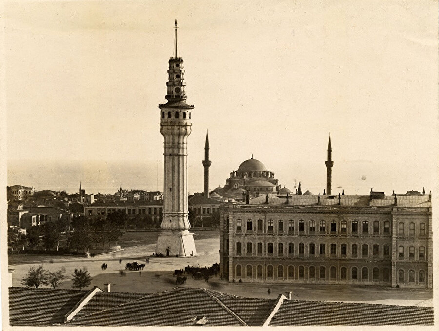 19. Yüzyıl sonlarında Beyazıt Yangın Kulesi.