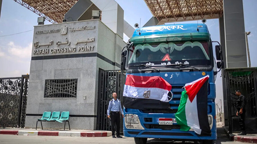 Görüşmede petrol, doğal gaz ve Doğu Akdeniz Gaz Forumu konuları masaya yatırıldı.