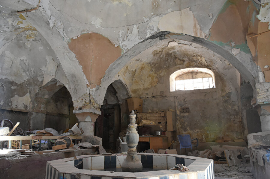 Kerkük hamamları, Osmanlı dönemindeki yapım tekniklerine göre biçimlenmiş ancak Kerkük'e has bir iç mimariye sahip.