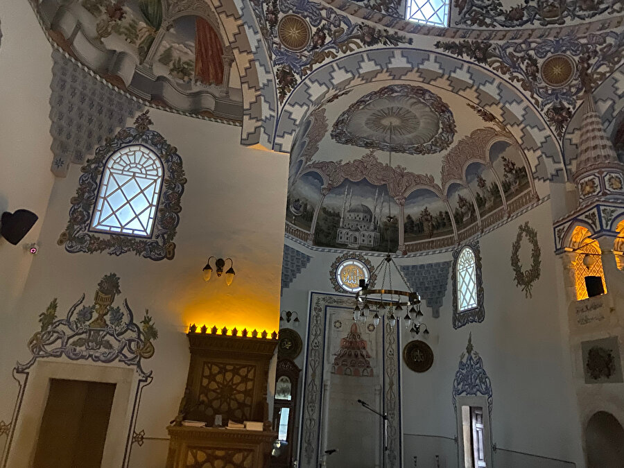 Sinan Paşa Camii'nin içi.