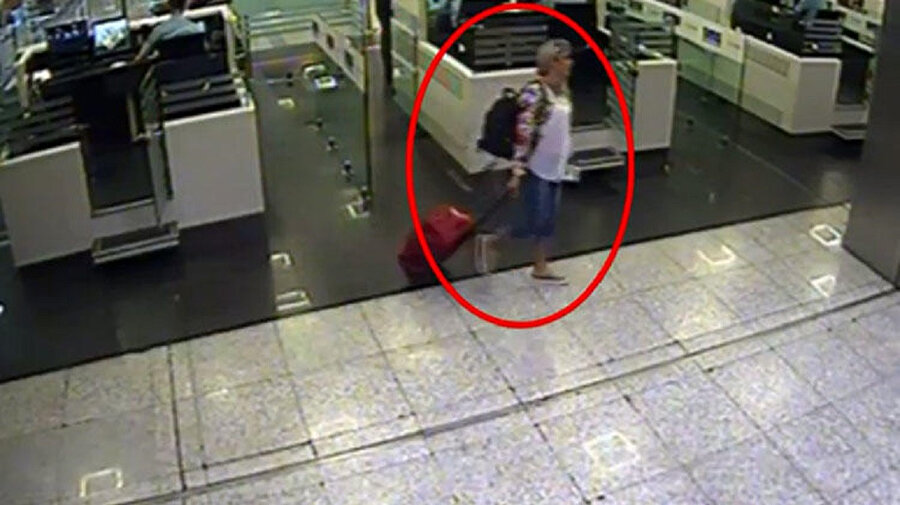 Uyuşturucu kuryesinin sindirim sisteminde 51 kapsül halinde 600 gram kokain çıktı.