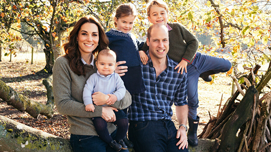 ​​Cambridge Düşesi Kate Middleton ,Prens William ve çocukları.